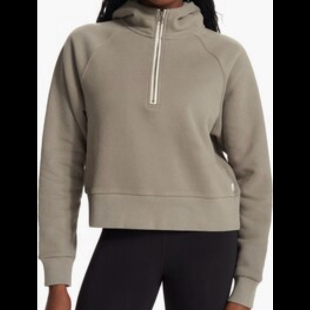 Vuori Women's Restore Half Zip Hoodie
Ash Green